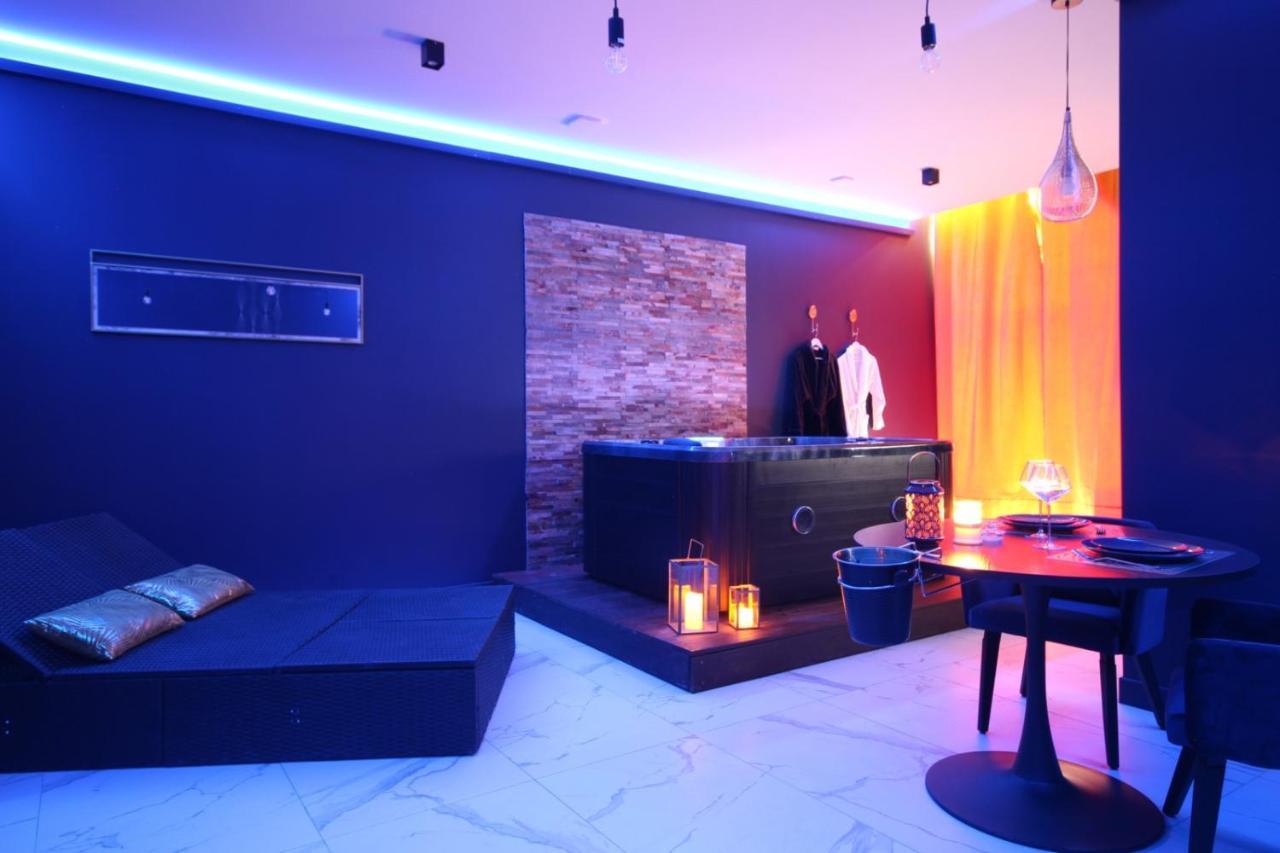 Suite Blue Jacuzzi Le Breuil  Dış mekan fotoğraf