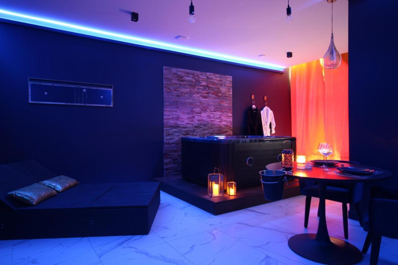 Suite Blue Jacuzzi Le Breuil  Dış mekan fotoğraf