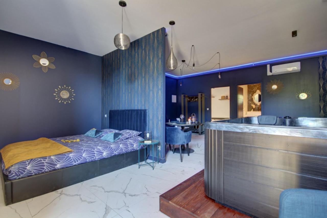 Suite Blue Jacuzzi Le Breuil  Dış mekan fotoğraf