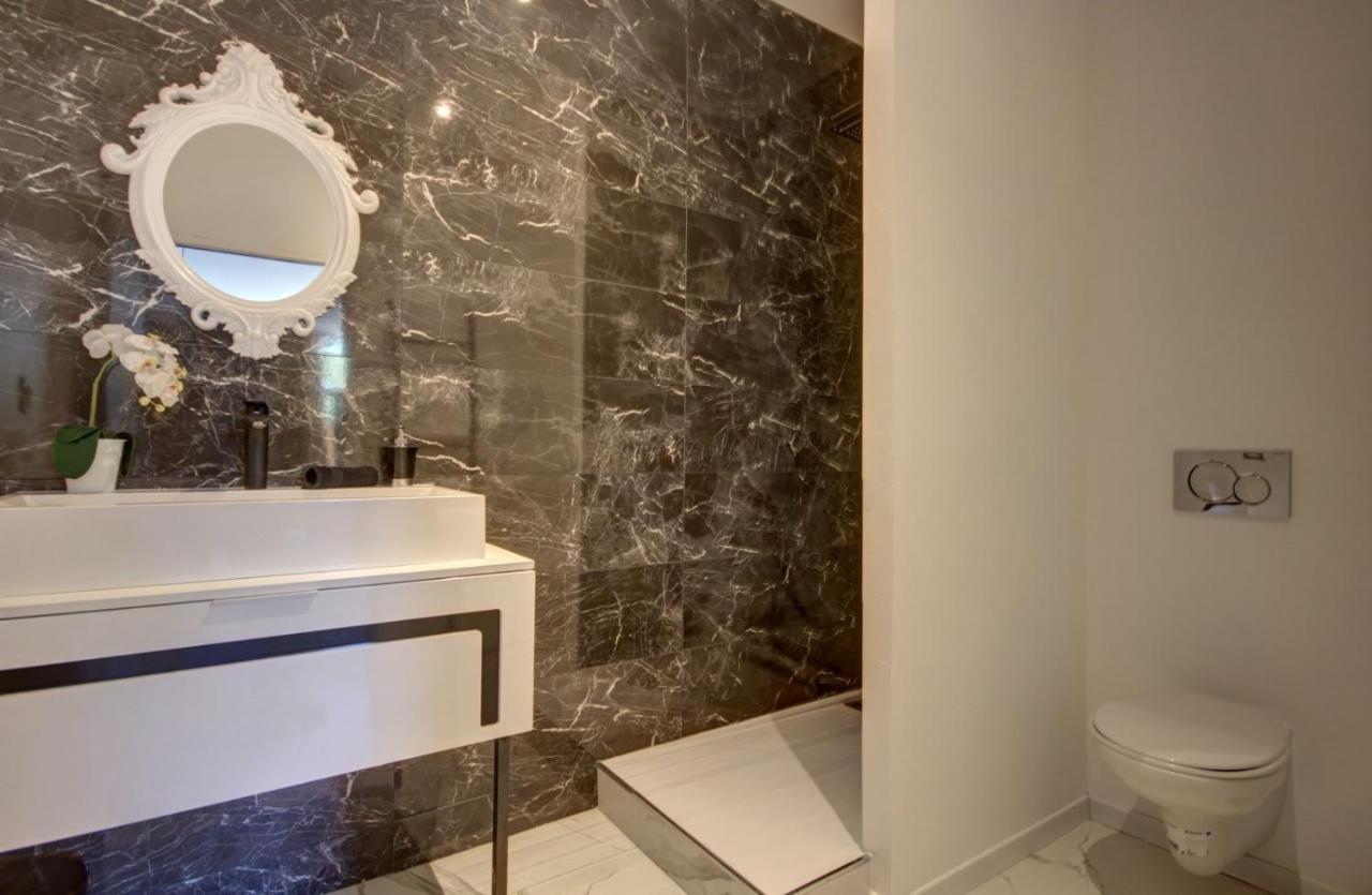 Suite Blue Jacuzzi Le Breuil  Dış mekan fotoğraf